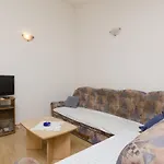 Biserka Apartment *